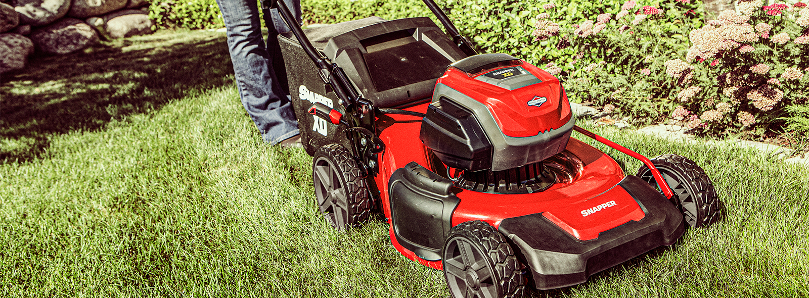 Snapper battery mower up close