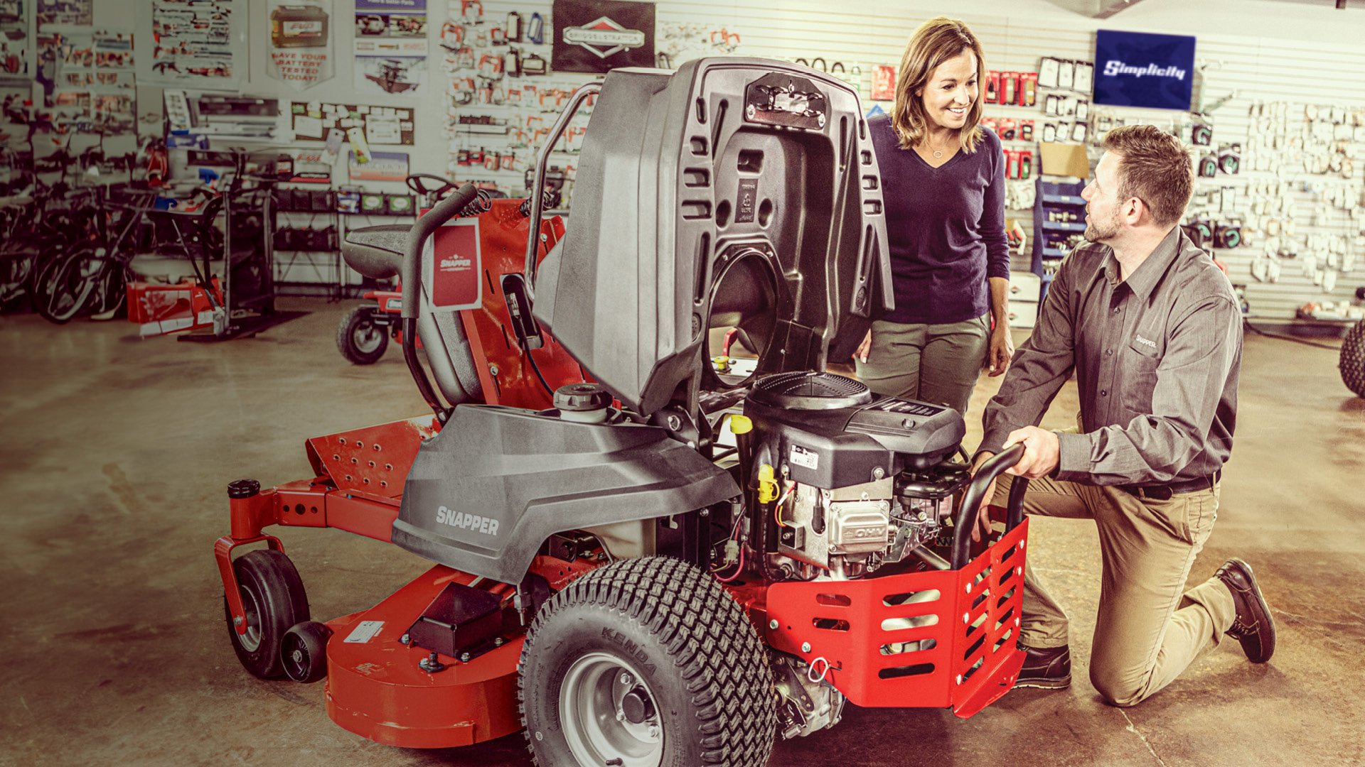 FER_2023RevUpToShopSmall_Hero-Desktop_SS3